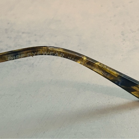 BREE - GOLD + BROWN GRADIENT + POLARIZED SUNGLASSES - Picture 7 of 11